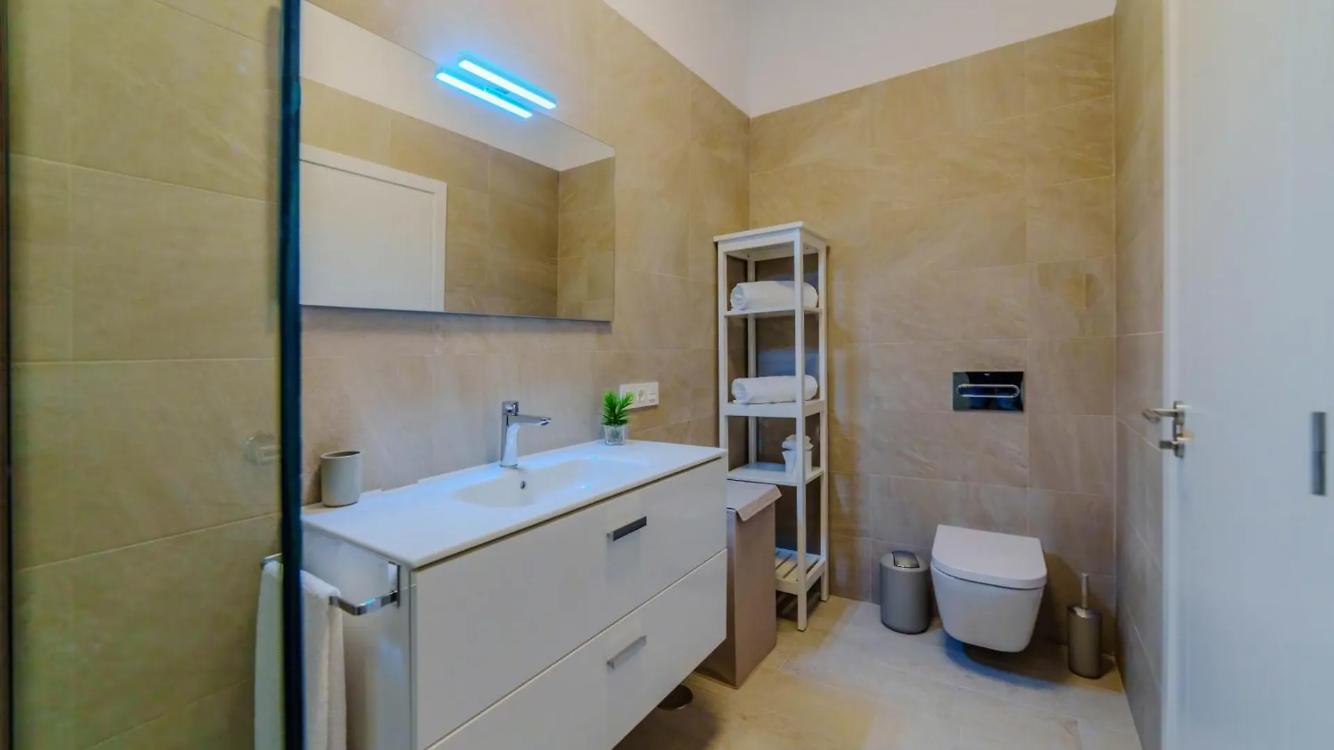 Serenity Apartment Arona
